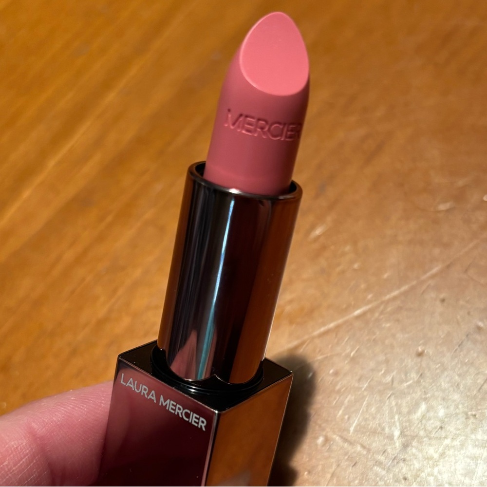 Laura Mercier Rouge Essentiel Silky Creme Lipstick - Picture 2 of 16